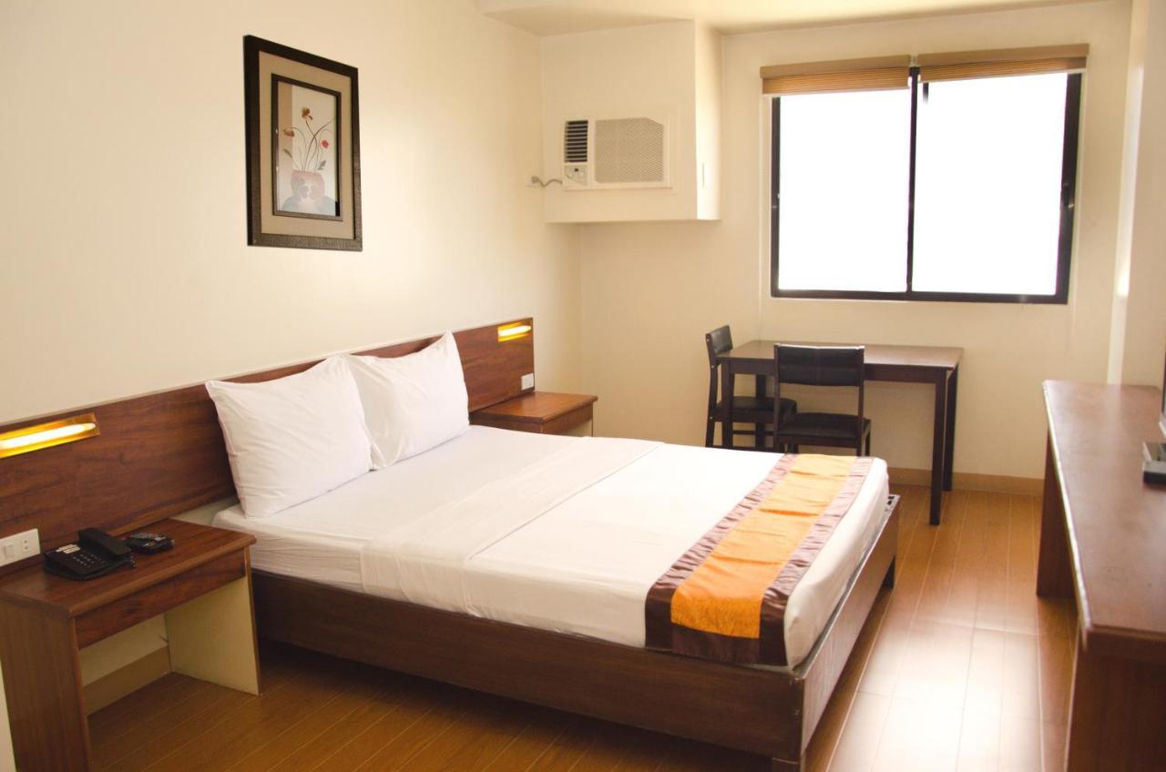 M Suites Hotel Makati City Ngoại thất bức ảnh