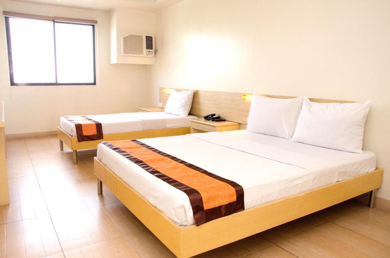 M Suites Hotel Makati City Ngoại thất bức ảnh