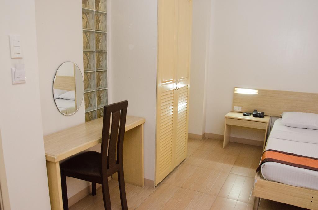 M Suites Hotel Makati City Ngoại thất bức ảnh
