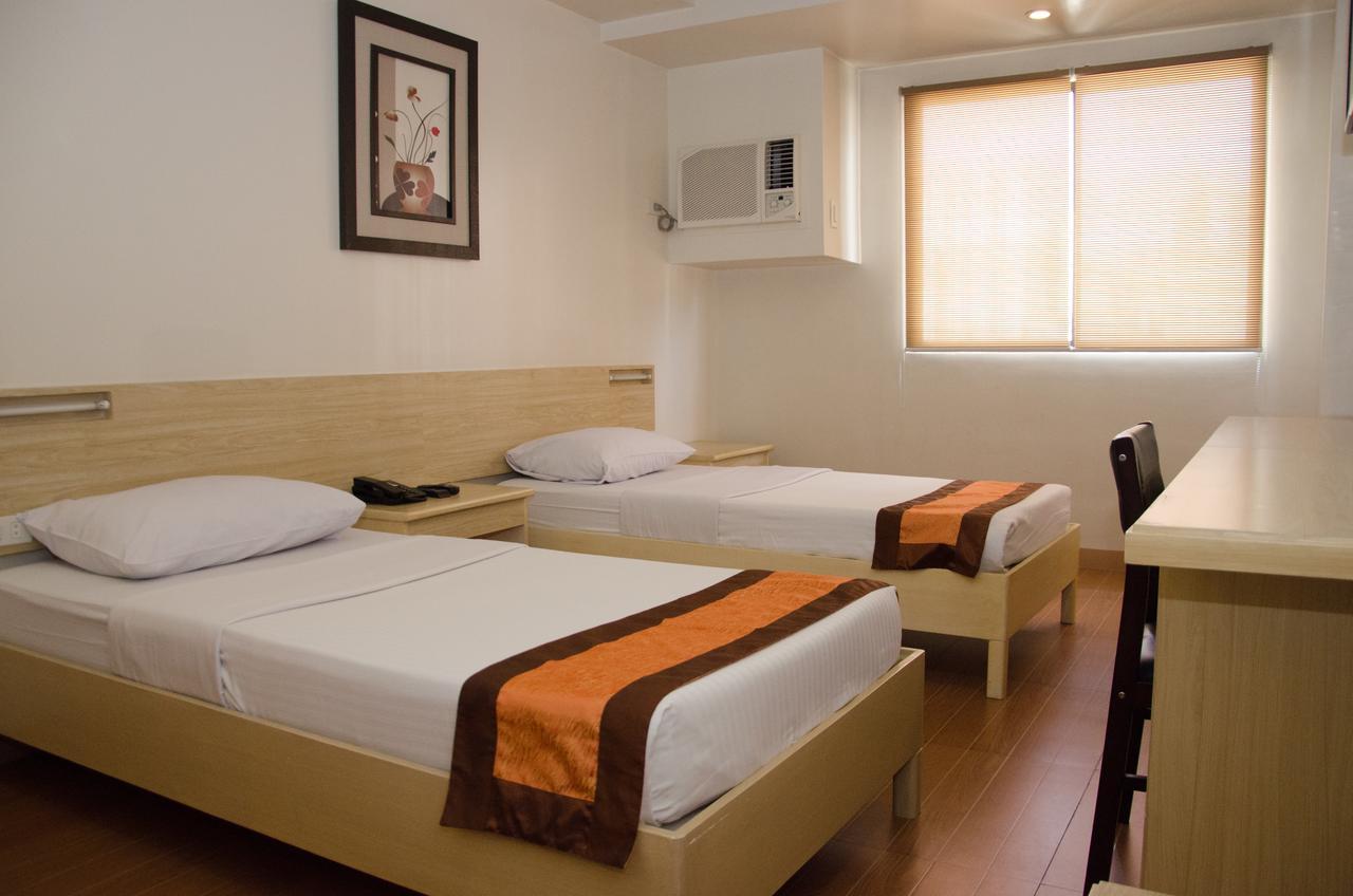 M Suites Hotel Makati City Ngoại thất bức ảnh