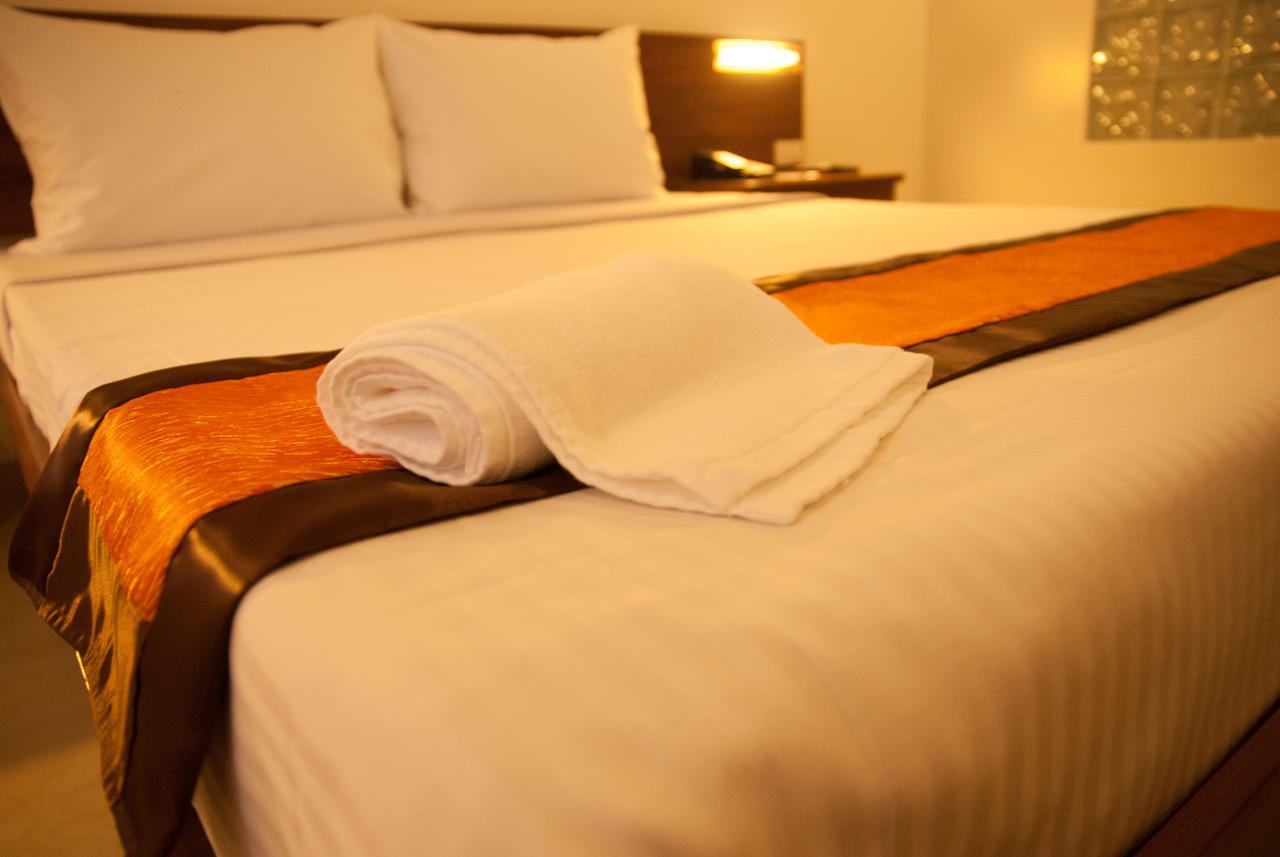 M Suites Hotel Makati City Ngoại thất bức ảnh