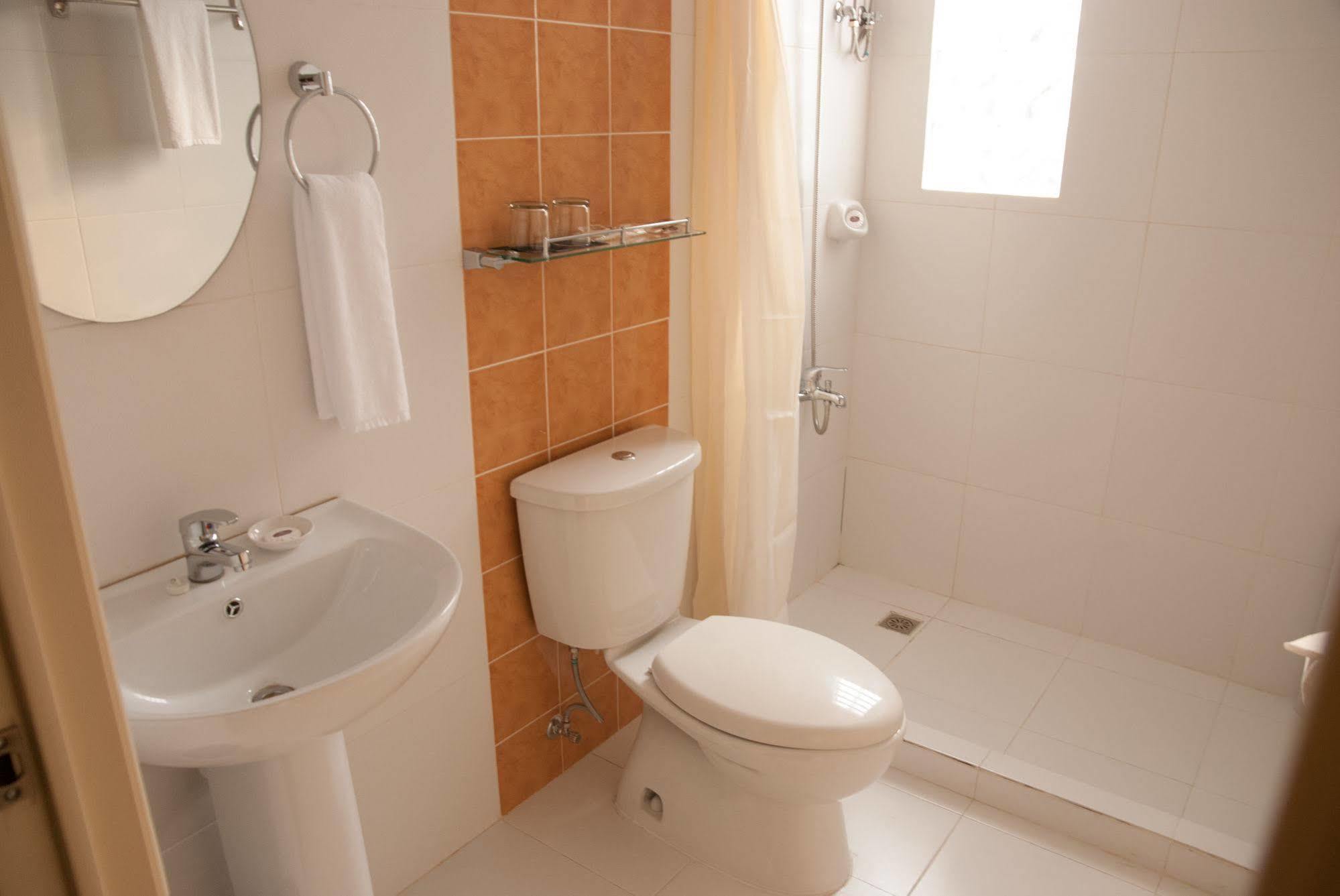 M Suites Hotel Makati City Ngoại thất bức ảnh